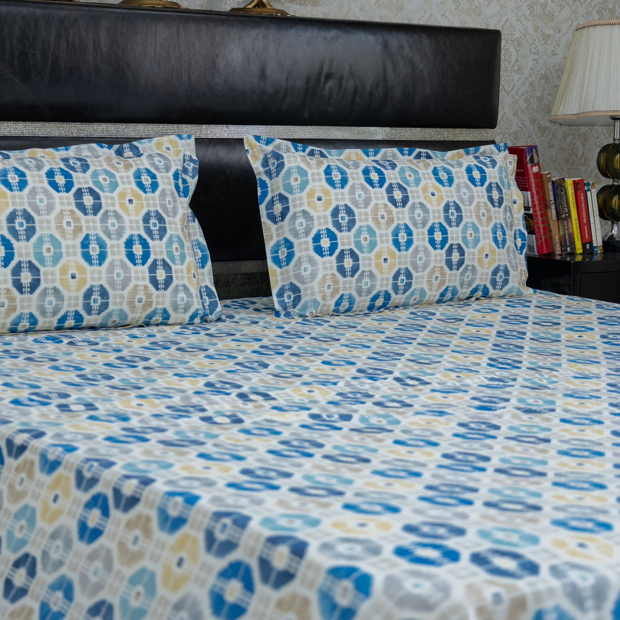 Marine sunburst printed bedsheet