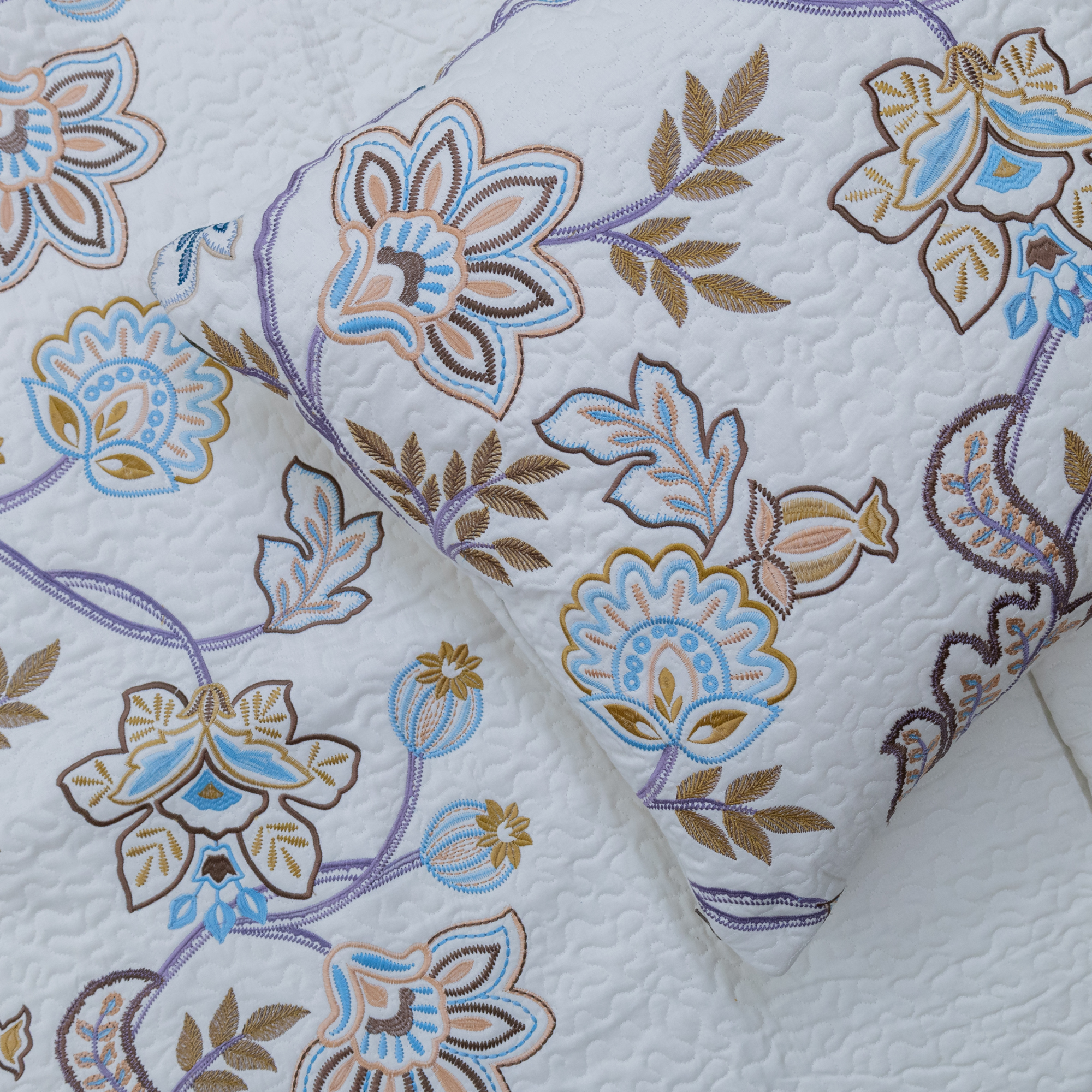 Enchanted autumn embroidery