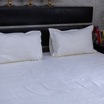 Mosaic pearl embroidered bedsheet