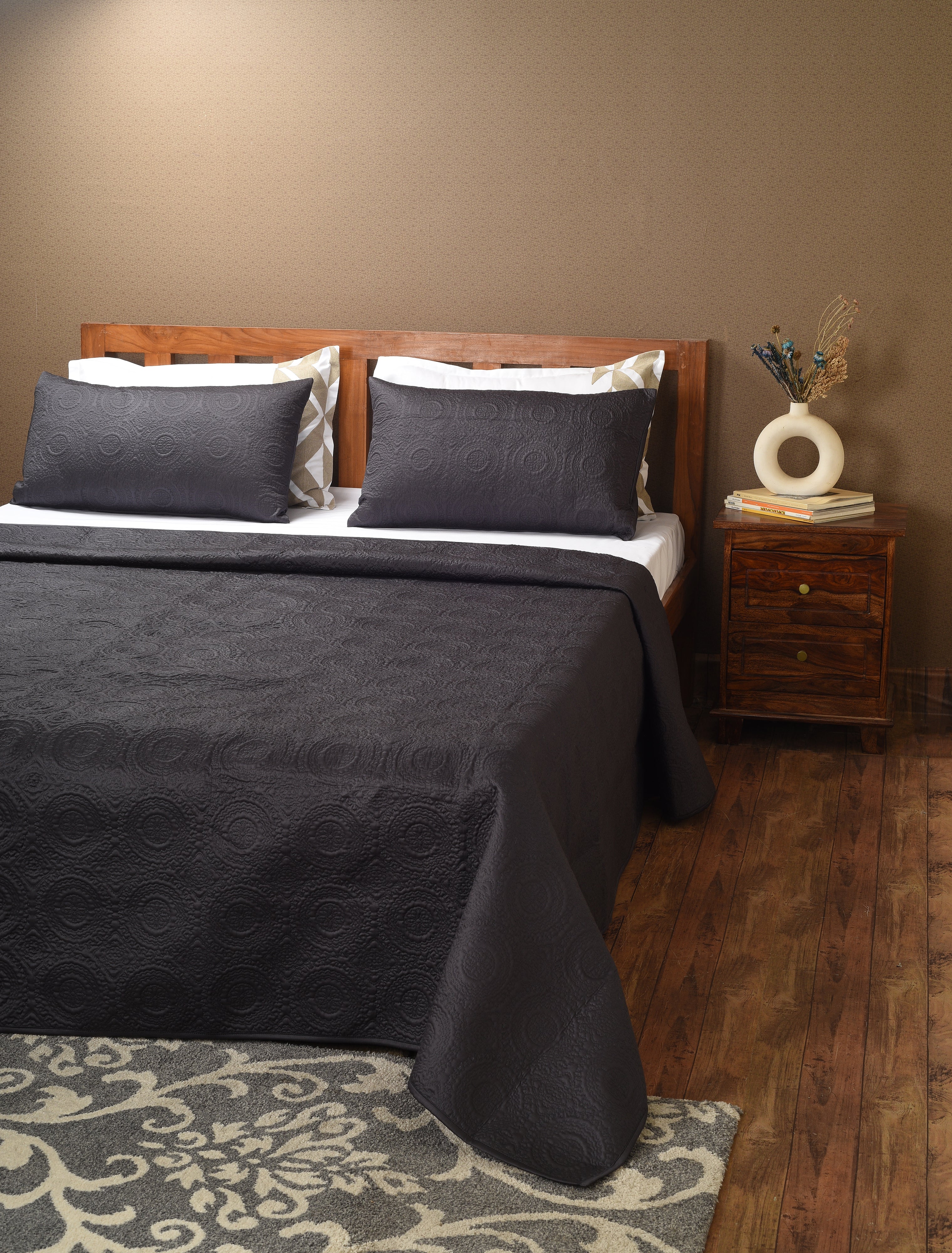 Cirque Opulence Charcoal